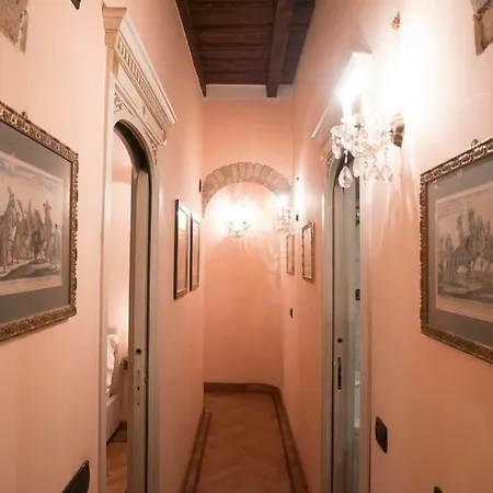 Broletto 26 * Milan