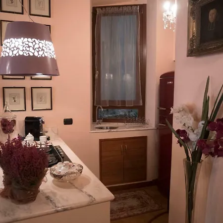 Broletto 26 * Mailand